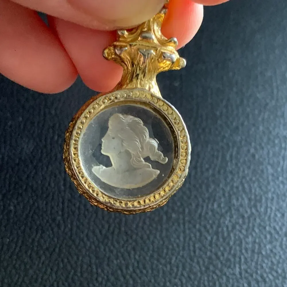 Vintage Goldette Glass Intaglio Cameo Pendant Gold Tone